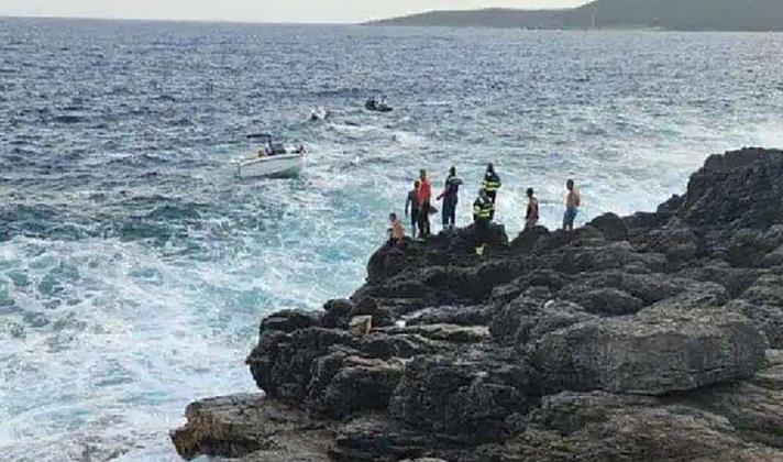 Огромни бранови во Црна Гора, вчера загинаа две лица