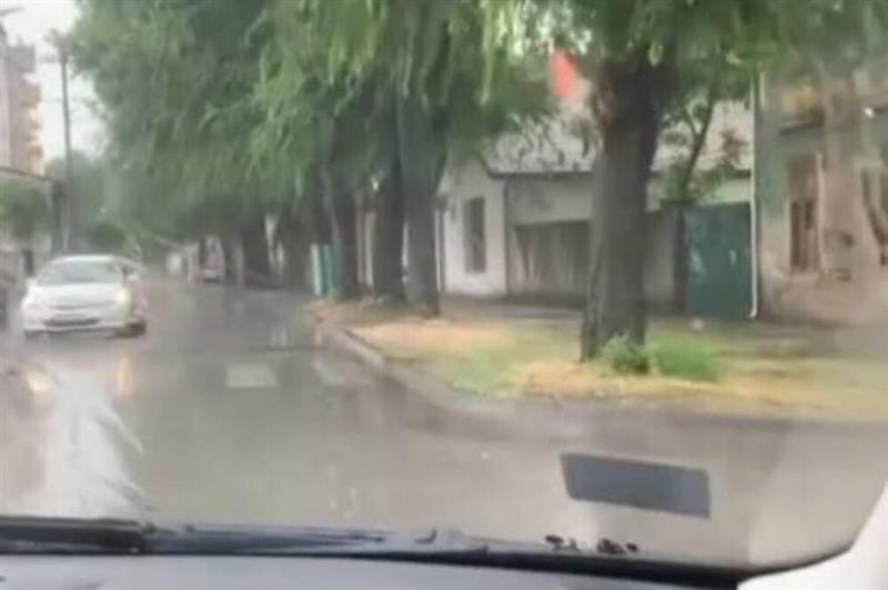 Невремето од Хрватска пристигна во Србија- Суботица под вода (ВИДЕО)