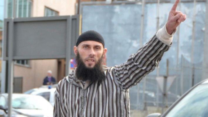Спречен напад на Исламската држава врз џамија во БиХ, уапсен е џихадист 