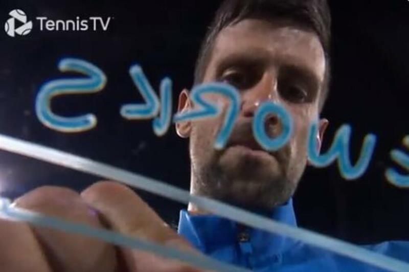 Ѓоковиќ напиша интересна порака на камерата по победата над Зверев (ВИДЕО)