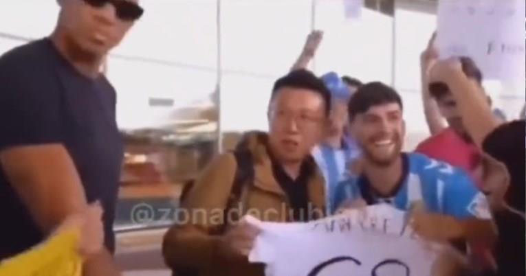 Навивачи на неуспешен шпански клуб направија перформанс и глумат трансфер (ВИДЕО)