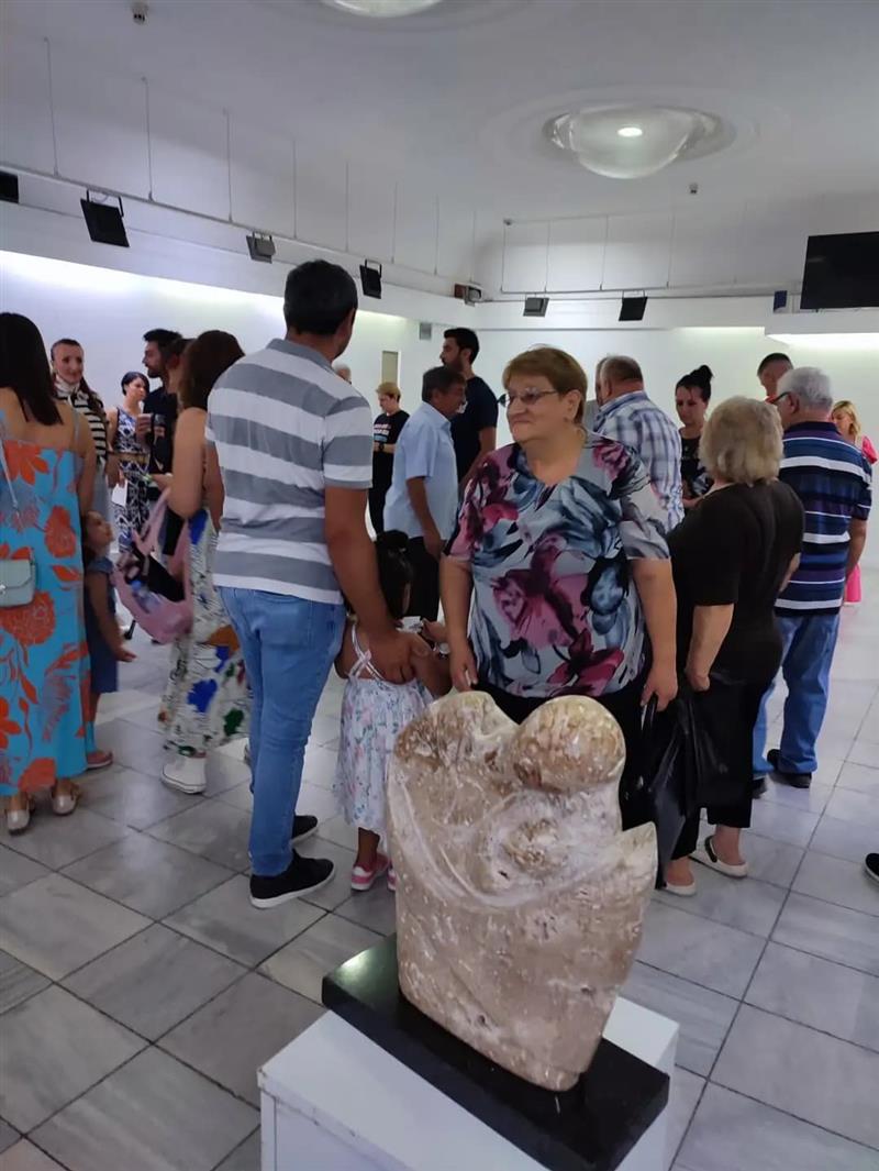Во Кавадарци изложба на дела од уметницата и скулптор Александра Богоеска