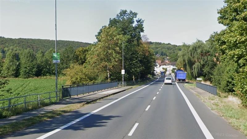 Слушнал дете во Германија како зборува украински и го фрлил од мост, па избегал 