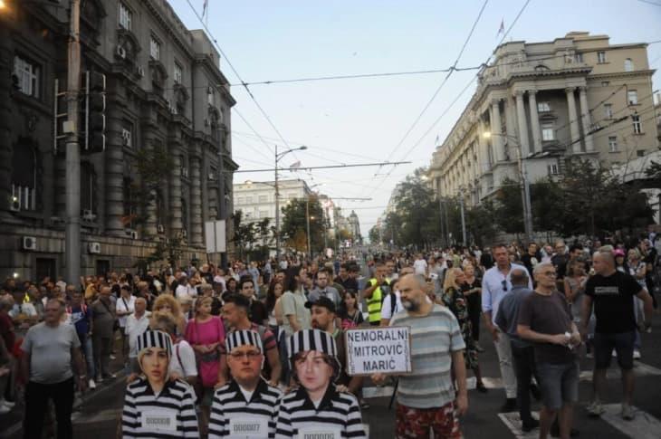 Деветнаесети протест „Србија против насилството“ со блокада и прошетка до ТВ Пинк