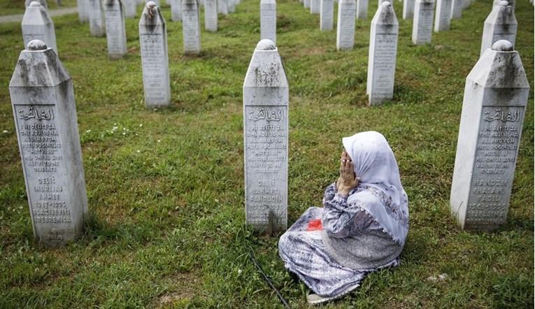 Уапсени поранешни припадници на Војската на РС поради учество во геноцидот во Сребреница