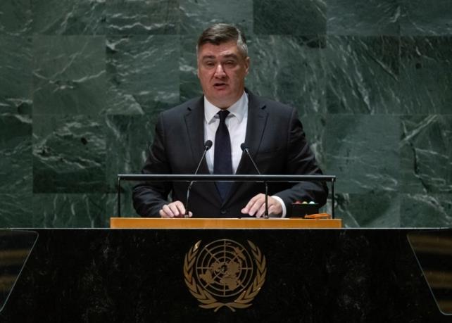 Милановиќ ја поддржа БиХ во ОН и повика на признавање на Косово