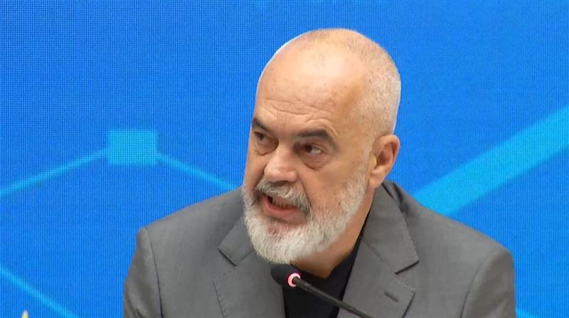 Албанскиот премиер Рама со пораки до Србија и до Косово