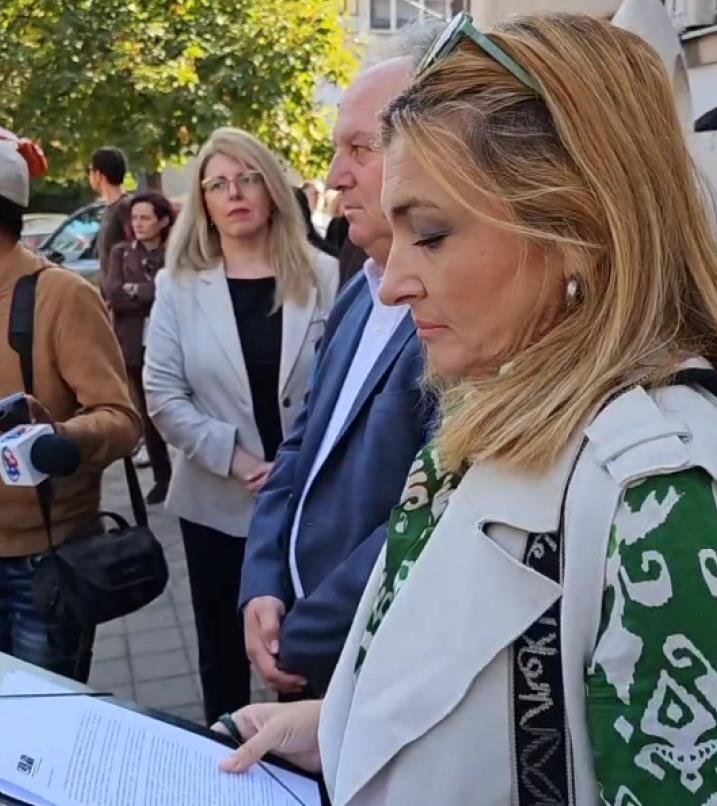 На вработените во културата на сила им се даваат решенија спротивни на Колективниот договор 