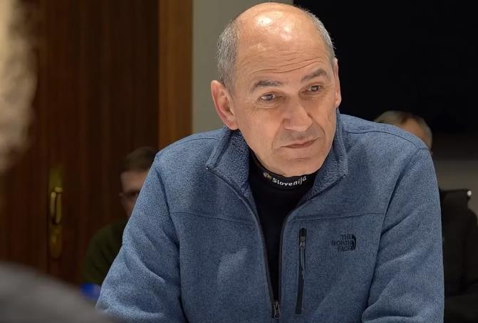 Словенечката владејачка коалиција го осуди повикот на опозиционерот Јанша за вооружување 