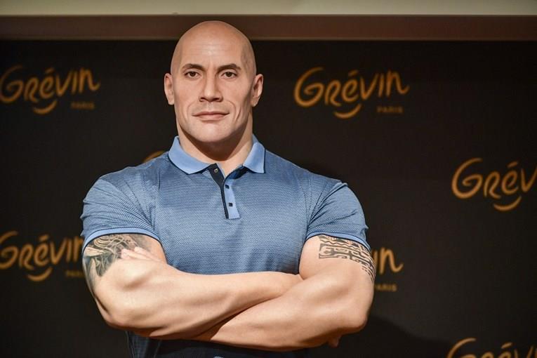 Итно почна преправката на восочната фигура на „Карпата“ во музеј, Џонсон се пожалил