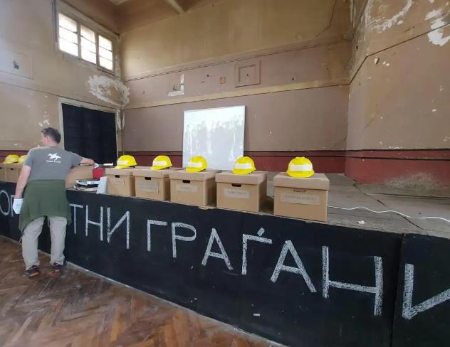 Изложба: Попаметни граѓани за интервнеција во јавниот простор