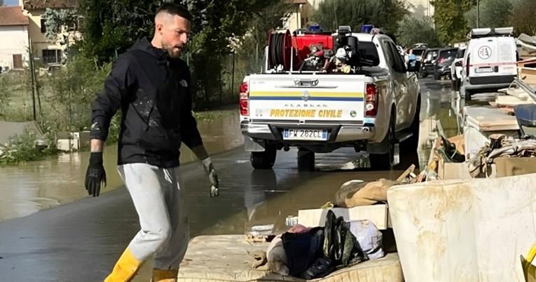 Синоќа како капитен ја водеше екипата против Јувентус, а денеска чисти ѓубре од улица