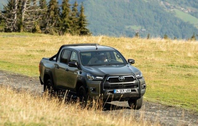 Видео: Погледнете ја забранетата реклама на „Toyota“