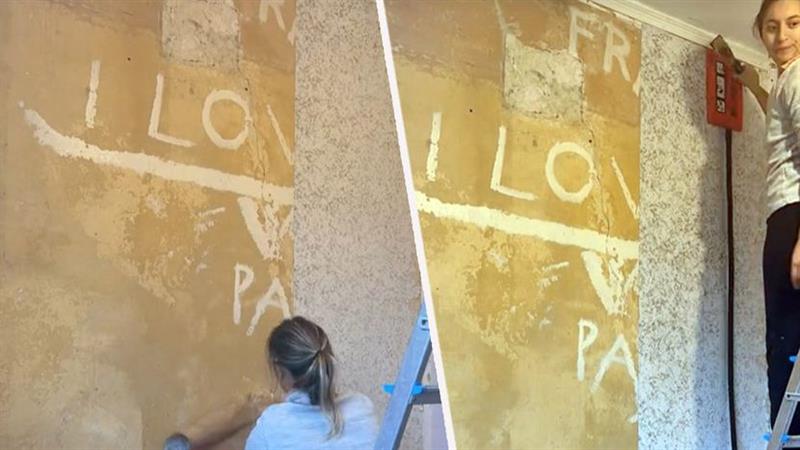 Ги скинала тапетите во новата куќа и открила скриена порака, многумина се расплакаа (ВИДЕО)