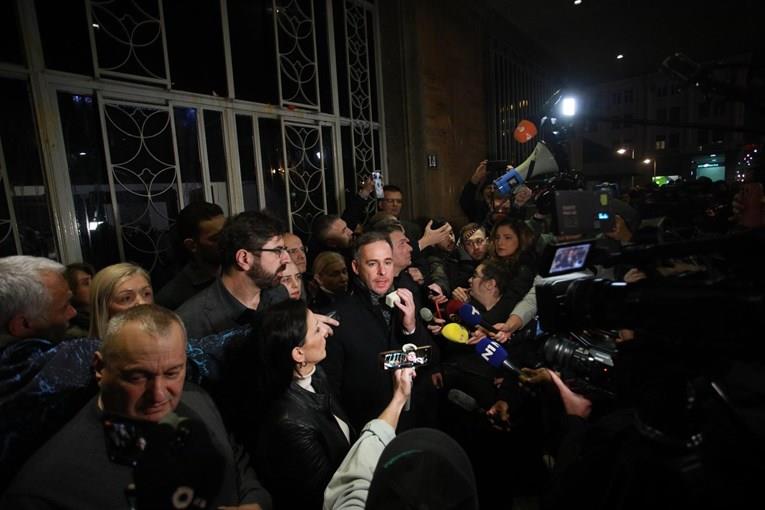 Вечерва нови протести на опозицијата во Белград, бараат поништување на резултатите од изборите 