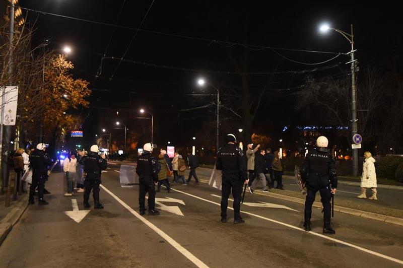 Без инциденти заврши протестот на коалицијата „Србија против насилство“ во Белград 