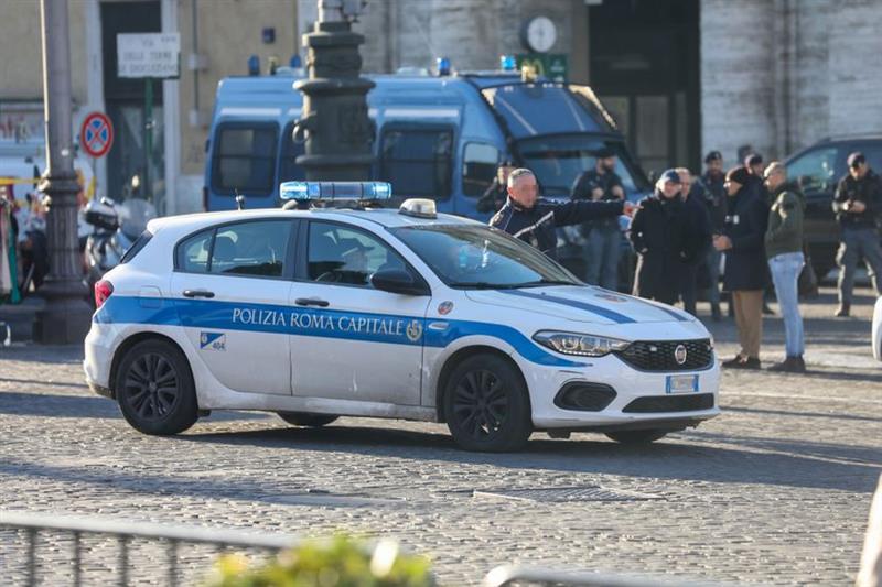 Девојчиња украле плен од речиси половина милион евра со помош на шишенце шампон 