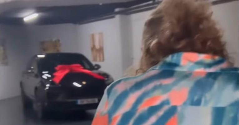 Роналдо ѝ подари на мајка си за 69. роденден, автомобил од 100.000 евра (ВИДЕО) 