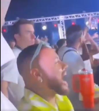 Видео: Повредениот Нејмар се забавува 