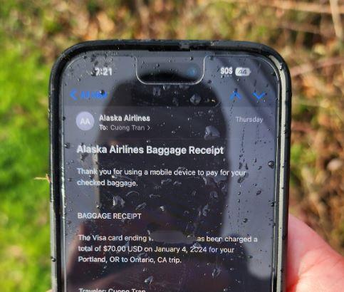 Фото: „iPhone“ преживеа пад од авион, батеријата сè уште на 50%