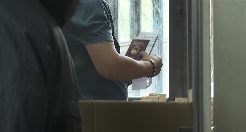 Што треба да прават граѓаните кои после 12 февруари ќе се затекнат во странство со стар пасош