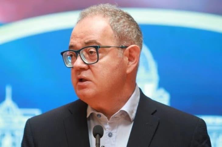 Лутовац: Излезот од кризата во Србија може да биде преодна влада по моделот на Македонија