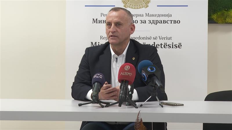 Меџити обвинува дека ДУИ и владата кочат низа проекти во здравството 