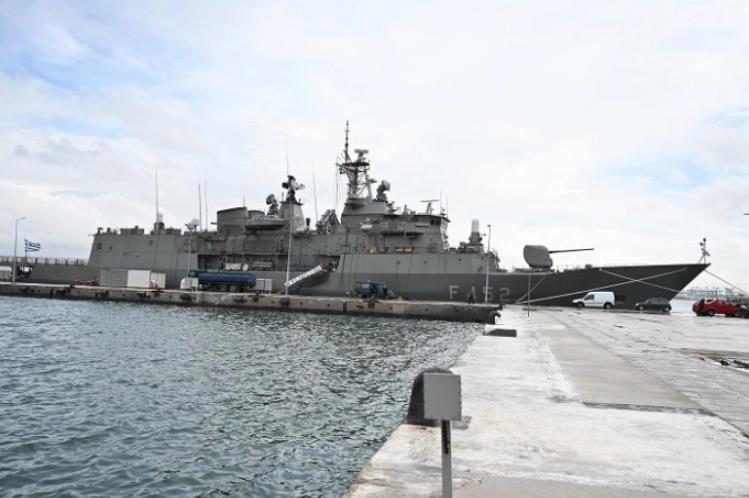 Фрегата на грчката воена морнарица отплови кон Црвеното море