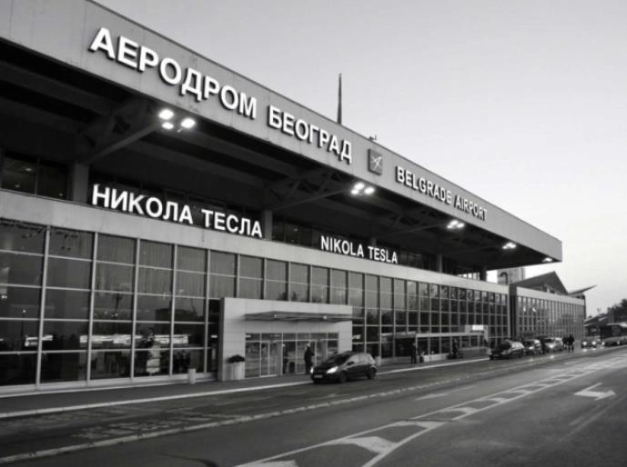 Аеродромот „Никола Тесла“ во Белград отворен за сообраќај, дојавите за бомби биле лажни