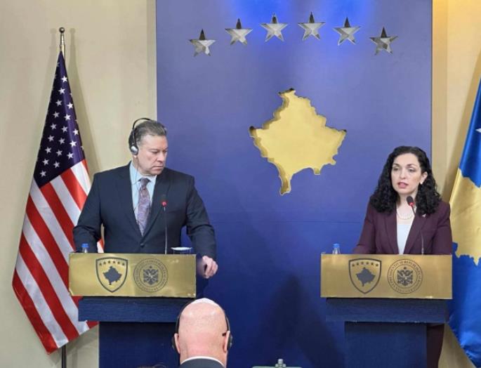 Средба Вјоса Османи – Ескобар: САД се покрај Косово во секој предизвик