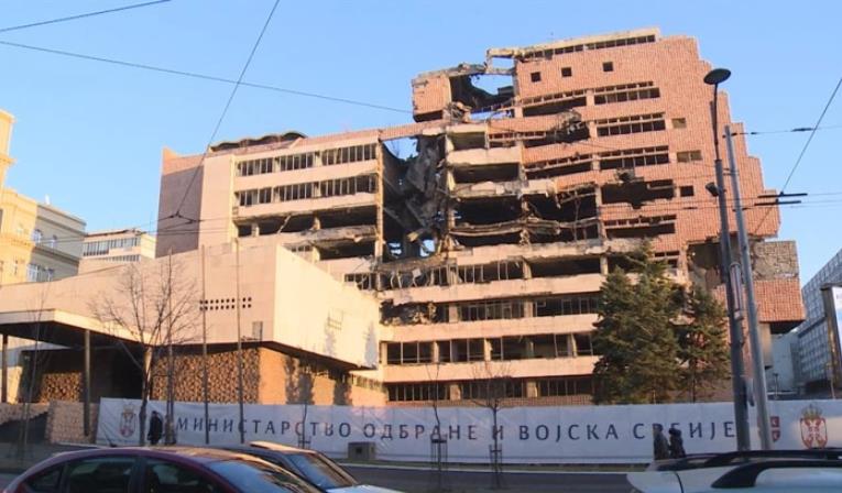 Чута: Владата на Србија го подарува бомбардираниот Генералштабот на американски офшор компании