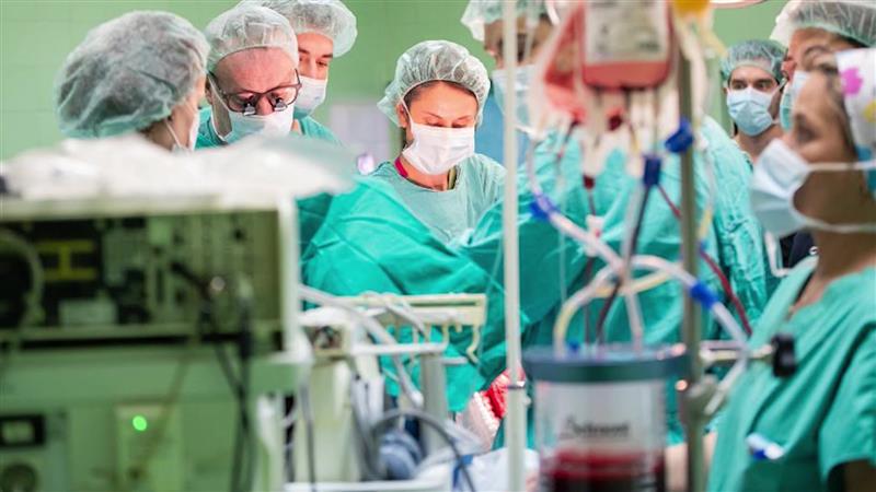 Изведена мултиорганска трансплантација на органи - пациенти добија срце, црн дроб, бубрези