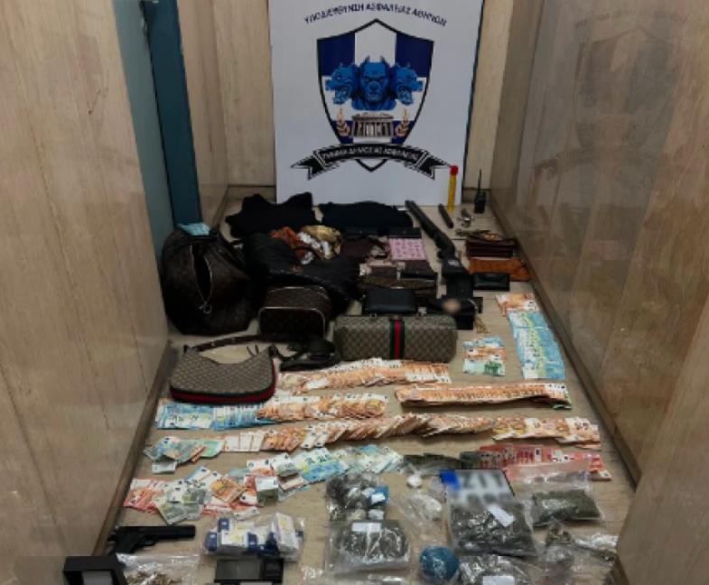 Грчката полиција разби криминални групи кои вршеле кражби во јавниот превоз 