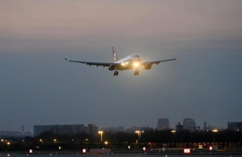 ФАА отвори истрага откако отпадна капак од мотор на авион „Боинг 737-800“ на полетување од Денв