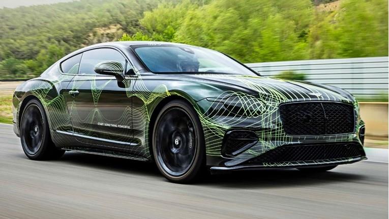Бентли се пофали со редизајнираниот Continental GT со над 700 КС