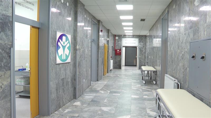 Само три хируршки сали се активни во Клиничкиот центар