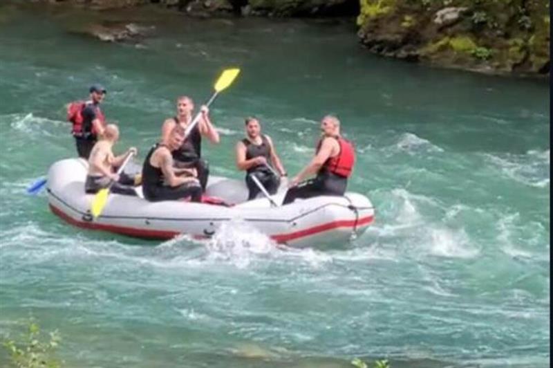 Додека Србија ја чека неговата одлука за ОИ, Никола Јокиќ ужива во рафтинг на Тара (ВИДЕО)