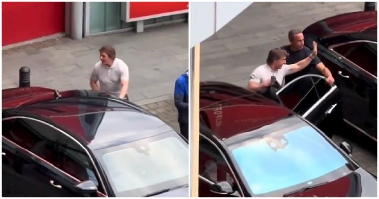 Том Круз по грешка за малку ќе влезеше во автомобилот на британскиот премиер (ВИДЕО)
