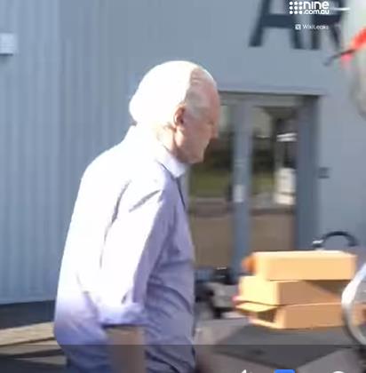 Асанж пуштен од затворот во Велика Британија