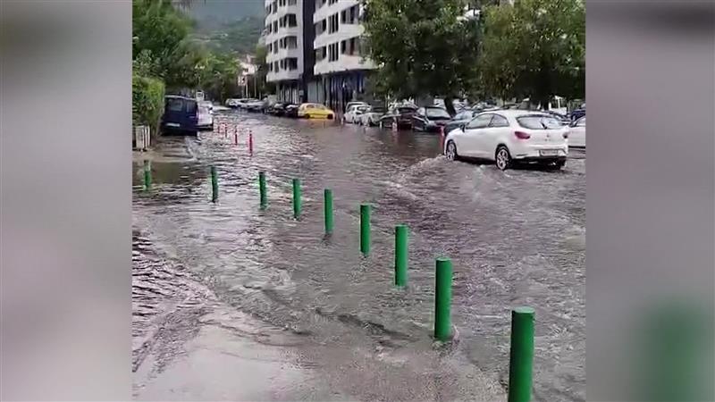 Скопјани трета вечер немаа мир – рекорден број повици во ЦУК по вчерашното невреме 
