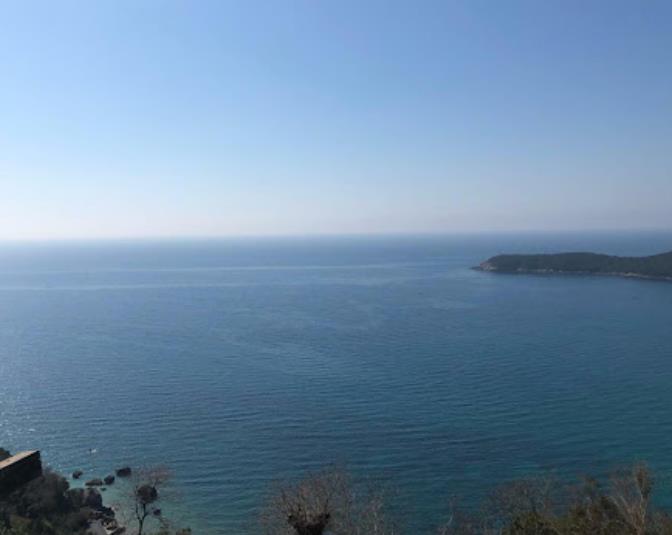 Температурата на морето во Будва е 28,1 степен, највисока во последните 10 години