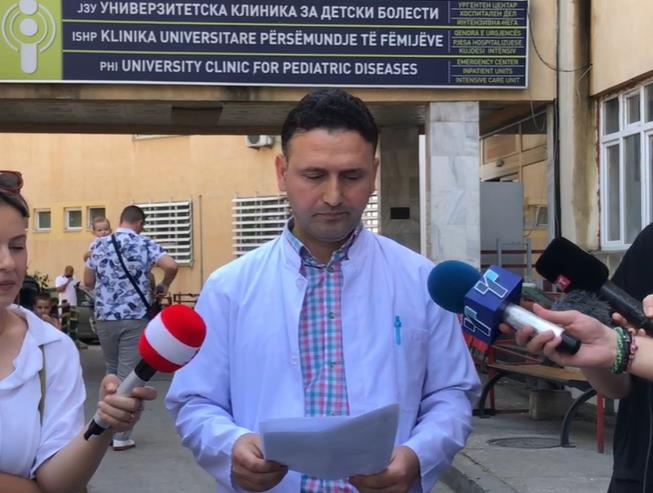 Модринките на четиримесечното доенче настанале од земање крв за анализа