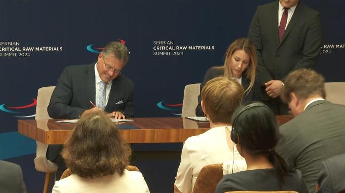 Србија и ЕУ потпишаа Меморандум за разбирање во врска со минералните суровини
