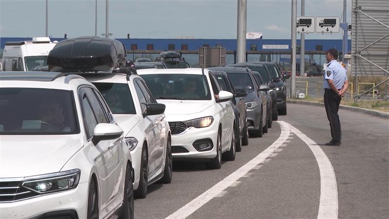 Од август во Охрид ќе патролираат и српски полицијаци–договорија Тошковски и Дачиќ 