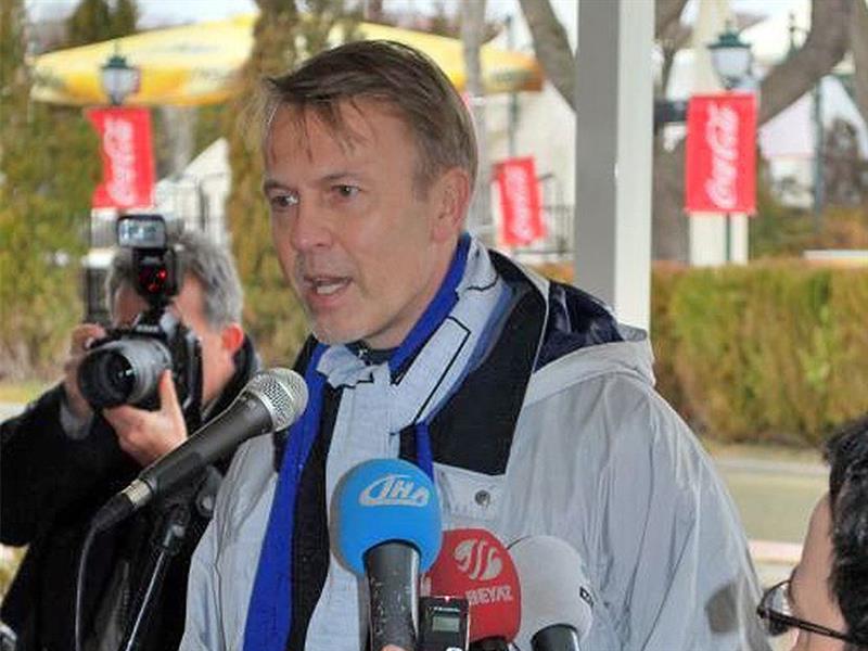 Поранешниот евроамбасадор во Македонија, Аиво Орав ја добива истата функција во соседството