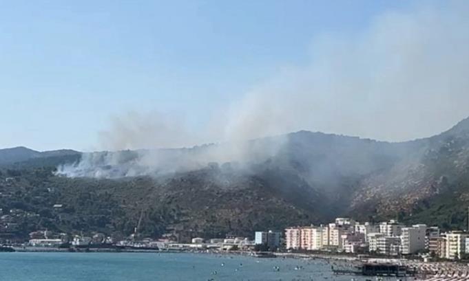 Голем пожар на планината над Шенѓин, Албанија загрозени туристички  објекти