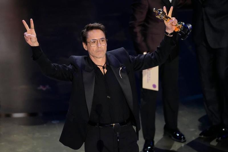 Роберт Дауни Џуниор наскоро ќе стане најплатениот актер на сите времиња 