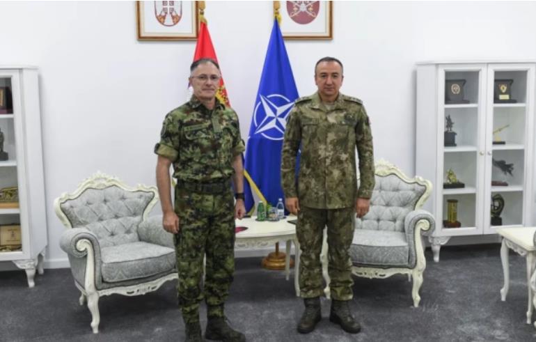 Средба на Началникот на Генералштабот на Србија и командант на КФОР