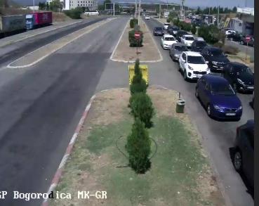 Попладнево блокада на граничниот премин Евзони за сите возила за влез и излез од Грција