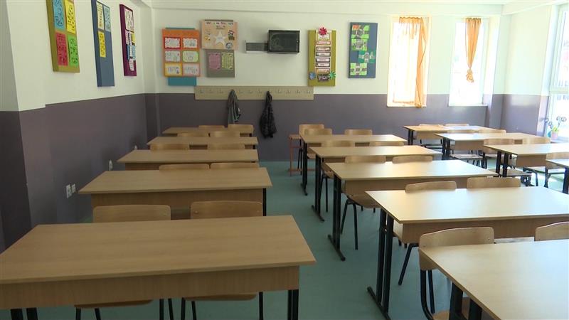 Пролетниот распуст по само една учебна година, ќе се укинува